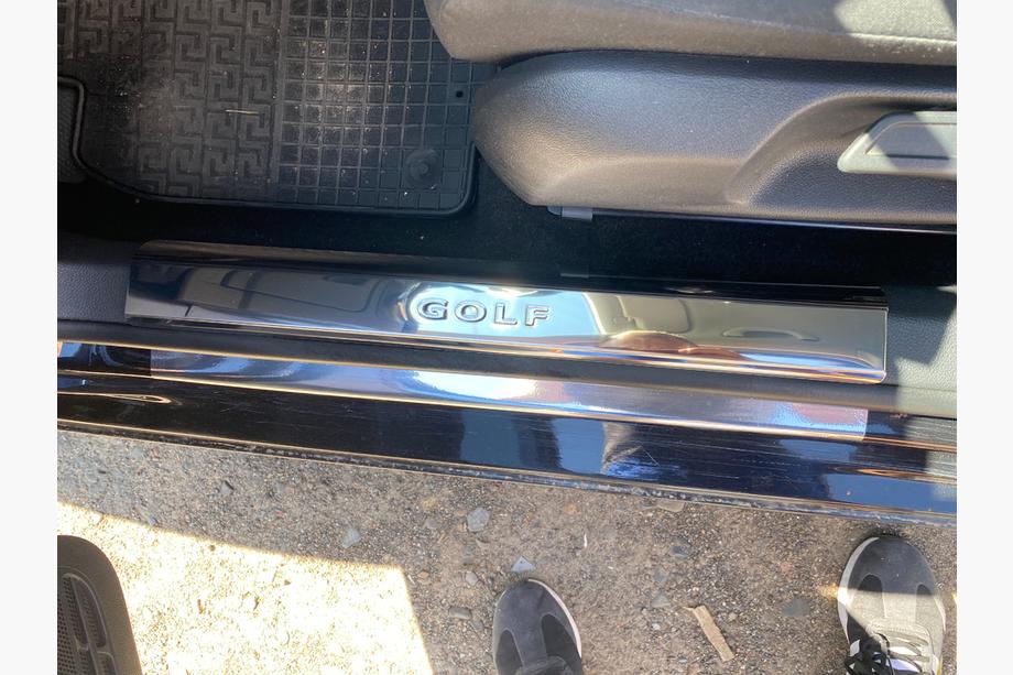 Volkswagen Golf 6 2008-2014 гг. Накладки на внутреннюю часть порога (2 шт., нержавейка) Фото 2