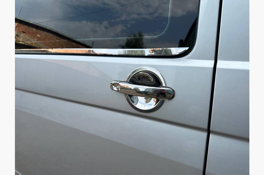 Volkswagen T5 Transporter 2003-2010 гг. Накладки под ручки из нержавеющей стали OmsaLine - Итальянская нержавейка, 3 шт Image