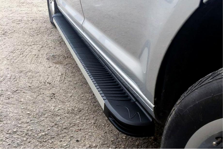 Volkswagen Amarok 2010-2022 гг. Боковые Подножки Maya V1 (2 шт., Алюминий) Image