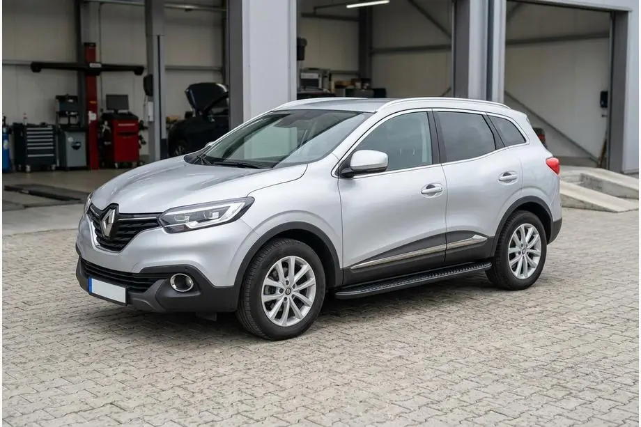 Renault Kadjar 2015-2022 гг. Боковые Подножки Tayga Black (2 шт., Алюминий) Image
