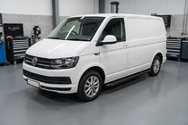 Volkswagen T6 2015-2024 гг. Боковые Подножки Tayga Black (2 шт., Алюминий) Только для короткой базы фото 1