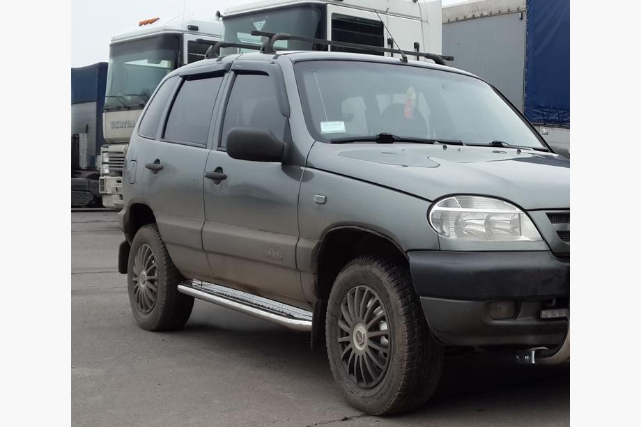 Chevrolet Niva 1998-2020 гг. Боковые Подножки Premium (2 шт., Нержавейка) Ø60 Image