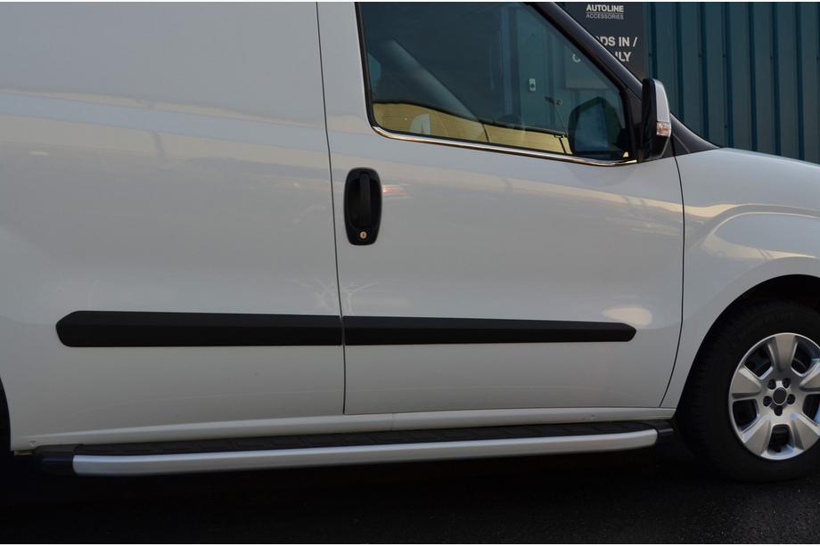 Opel Combo 2012-2018 гг. Окантовка стекол Нержавейка Image