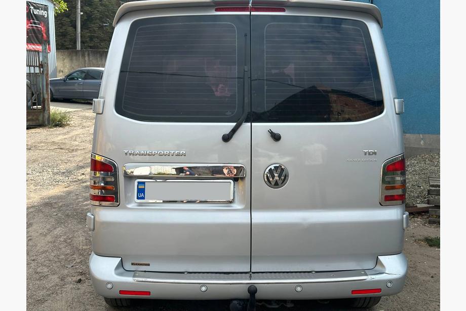 Volkswagen T5 Caravelle 2004-2010 гг. Хромированная накладка над номером для распашных дверей (нержавейка) Фото 10