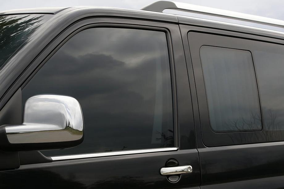 Volkswagen T5 Caravelle 2004-2010 гг. Окантовка окон (2 шт, нержавеющая сталь) Image