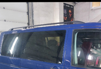 Volkswagen T5 2010-2015 гг. Черные рейлинги фото 17