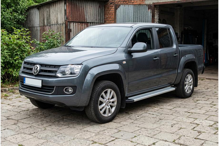 Volkswagen Amarok 2010-2022 гг. Боковые Подножки Maya V2 (2 шт., Алюминий) Image