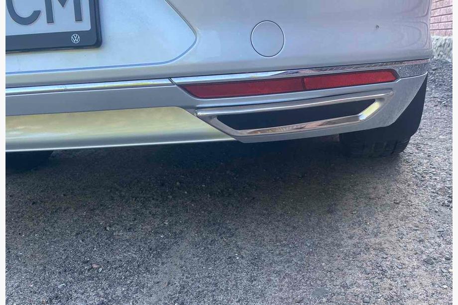Volkswagen Passat B8 2015-2023 гг. Накладки имитация выхлопа SD/SW (2015-2018, 2 шт, нержавейка) OmsaLine - Итальянская Нержавейка Фото 1