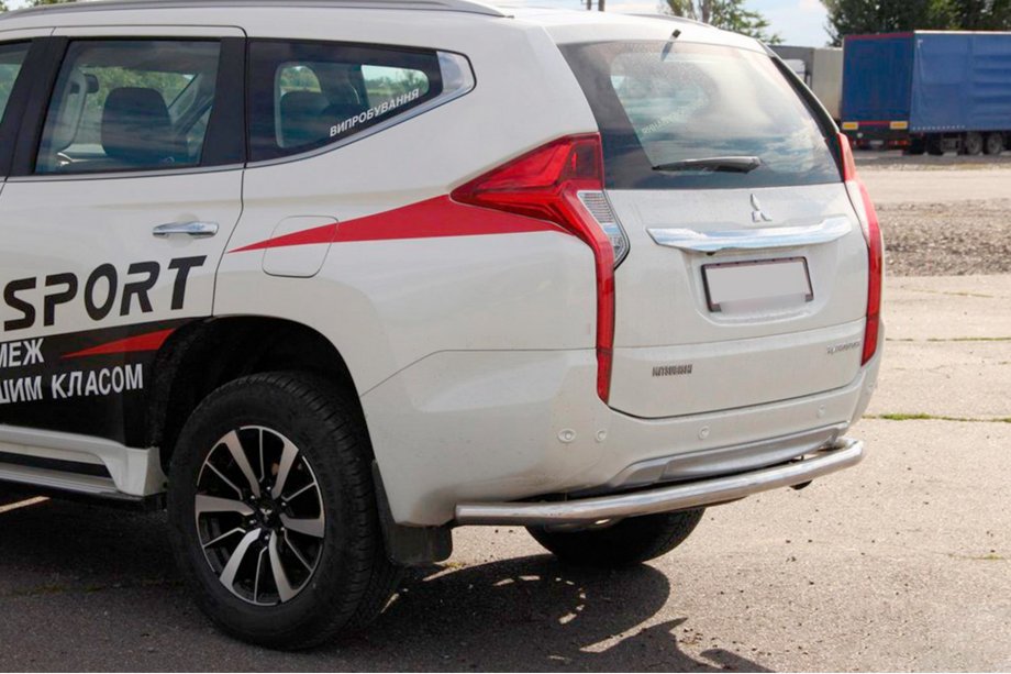 Mitsubishi Pajero Sport 2015- гг. Задняя Защита AK005 (Нержавейка) Image