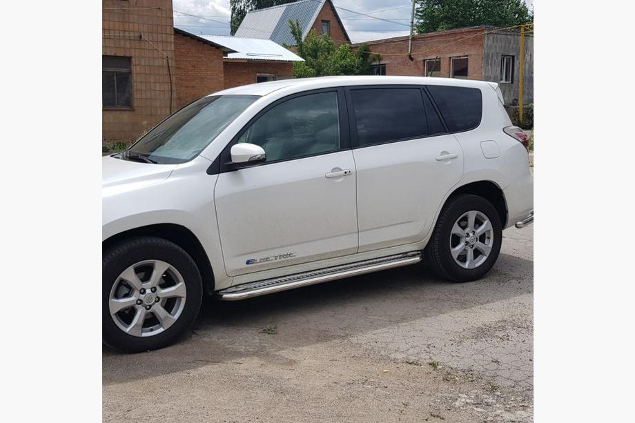 Toyota Rav 4 2006-2013 гг. Боковые Подножки Premium (2 шт., Нержавейка) Image