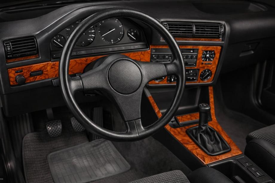 BMW 3 серия E30 1982–1994 гг. Накладки на Панель Приборов Карбон Image