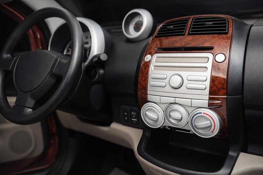 Daihatsu Sirion 2005-2015 гг. Накладки на Панель Приборов Алюминий Image