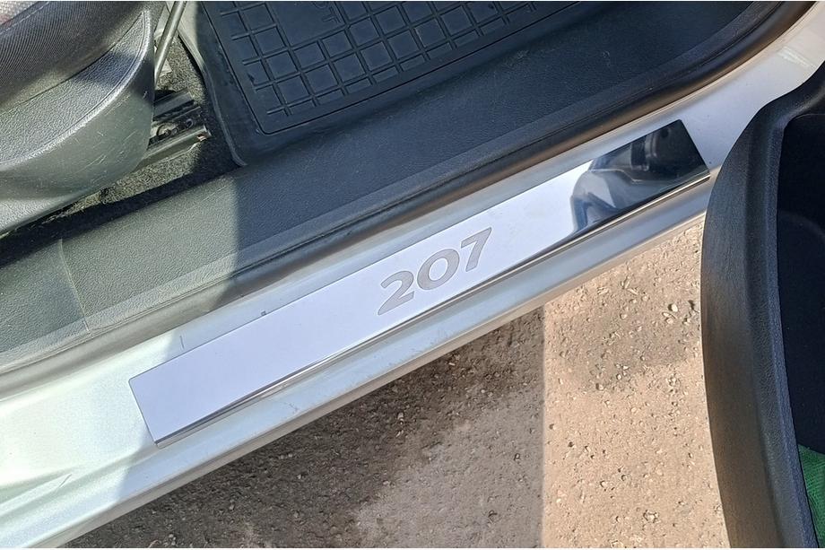 Peugeot 207 2006–2014 гг. Накладки на пороги Carmos (4 шт, нержавейка) Image