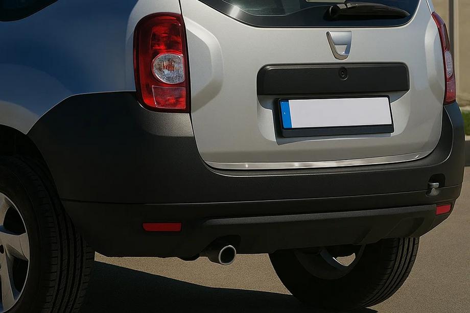 Renault Duster 2008–2017 гг. Накладка на багажник нержавейка Image
