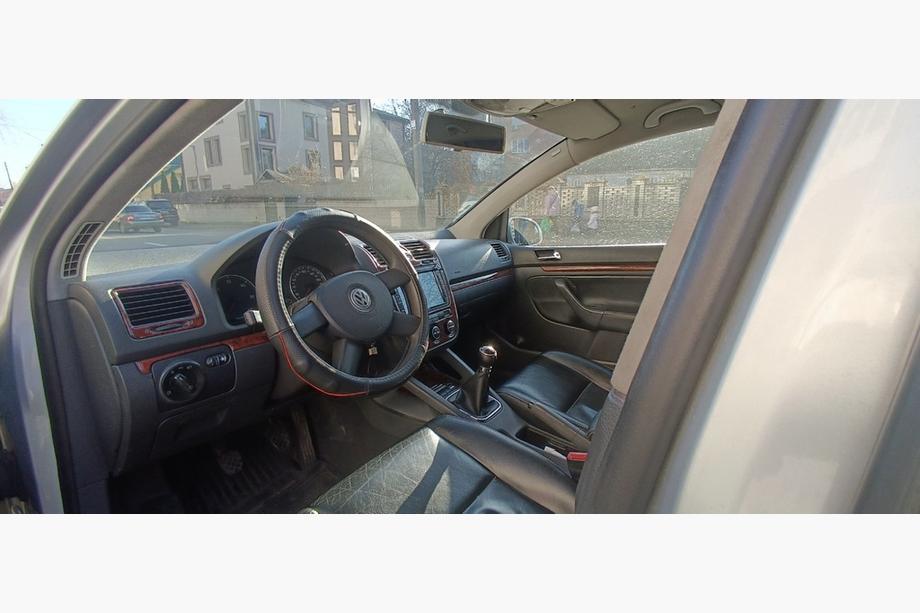 Volkswagen Jetta 2006-2011 гг. Накладки на Панель Приборов Титан Фото 8