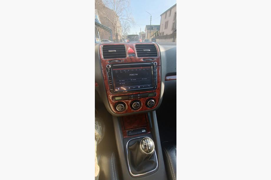 Volkswagen Jetta 2006-2011 гг. Накладки на Панель Приборов Титан Фото 4