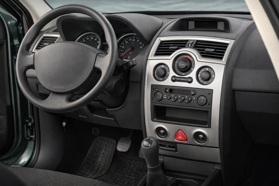 Renault Megane II 2004-2009 гг. Накладки на панель приборов 6 шт. (Meric, Турция) Фото 1