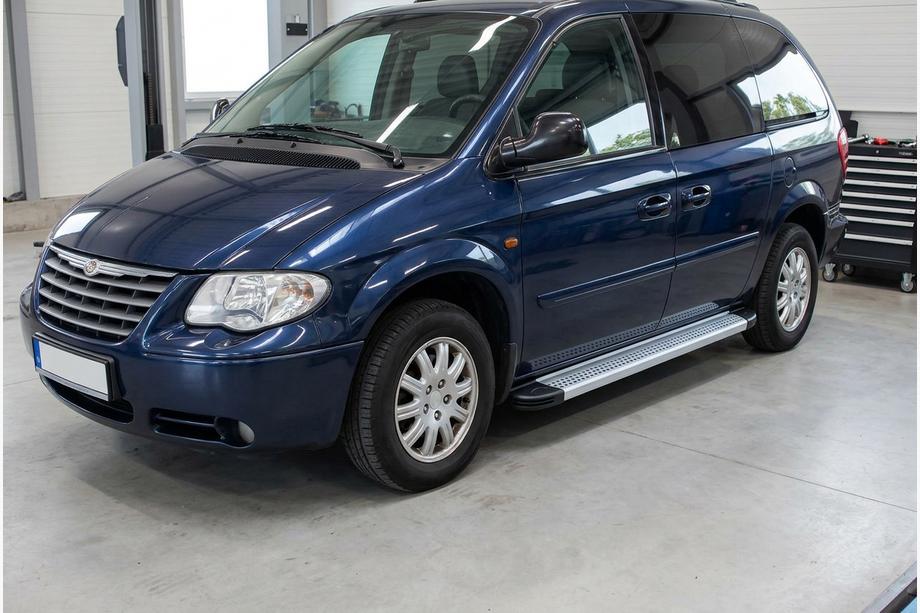 Chrysler Voyager 2001-2007 гг. Боковые Подножки Maya V2 (2 шт., Алюминий) Image