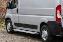 Citroen Jumper 2007-2025 гг. Боковые Подножки Maya V2 (2 шт., Алюминий) фото 1