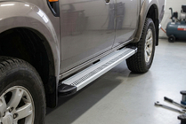 Ford Ranger 2007-2011 гг. Боковые Подножки Maya V2 (2 шт., Алюминий) фото 1