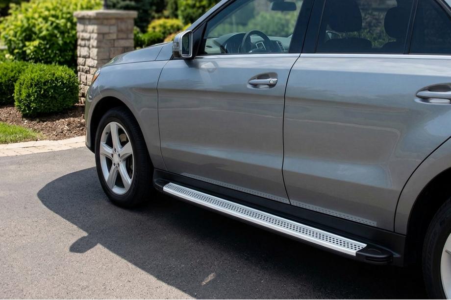 Mercedes GLE/ML class W166 2011-2018 гг. Боковые Подножки Maya V2 (2 шт., Алюминий) Image