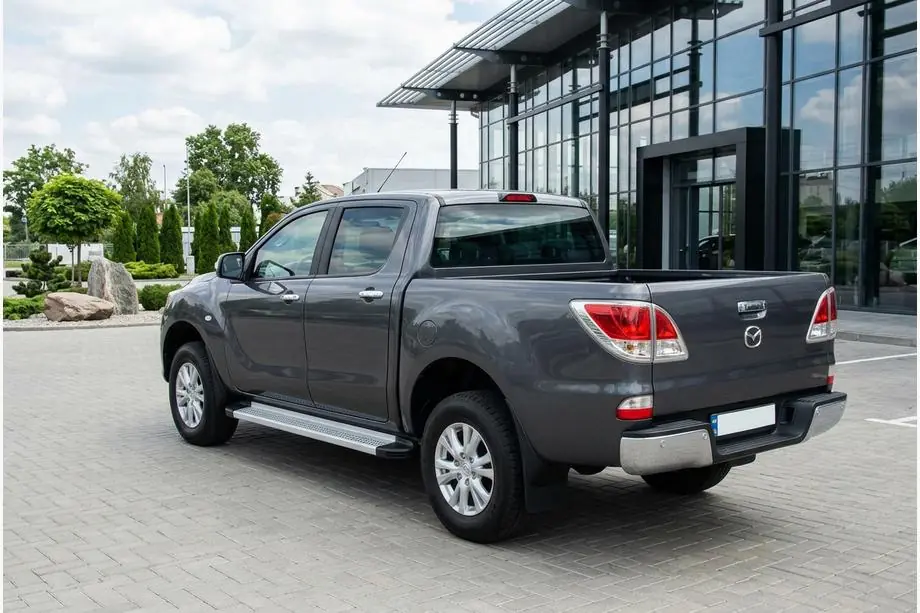 Mazda BT-50 2012- гг. Боковые Подножки Maya V2 (2 шт., Алюминий) Image
