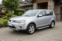 Mitsubishi Outlander 2006-2012 гг. Боковые Подножки Maya V2 (2 шт., Алюминий) фото 1