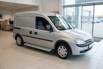 Opel Combo 2002–2012 гг. Боковые Подножки Maya V2 (2 шт., Алюминий) фото 1