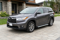 Toyota Highlander 2013-2019 гг. Боковые Подножки Maya V2 (2 шт., Алюминий) фото 1
