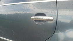 Skoda Superb 2001-2009 гг. Хромированные накладки на ручки с отверстиями (4 шт, нержавейка) Carmos - Турецкая Нержавеющая Сталь фото 5