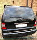 Mercedes ML W163 1997-2005 гг. Хромированная накладка над номером (нерж. сталь) фото 1