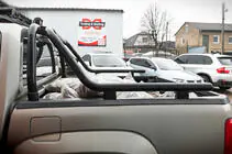 Volkswagen Amarok 2010-2022 гг. Дуга на кузов (черная) фото 1