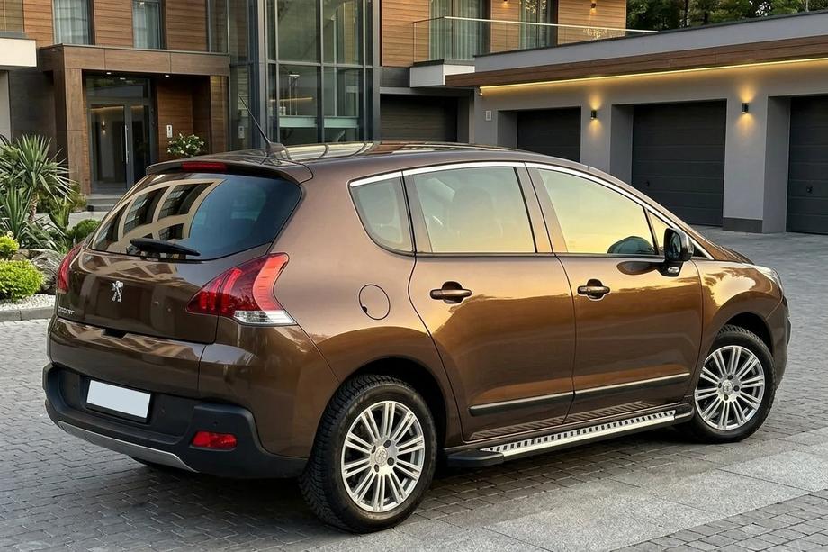 Peugeot 3008 2008-2016 гг. Боковые Подножки Line (2 шт., Алюминий) 2014-2016 Image