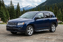 Jeep Compass 2006-2016 гг. Боковые Подножки Sunrise (2 шт., Алюминий) фото 1