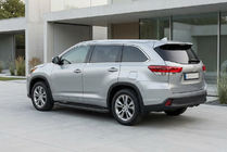 Toyota Highlander 2013-2019 гг. Боковые Подножки Allmond Black (2 шт., Алюминий) фото 1