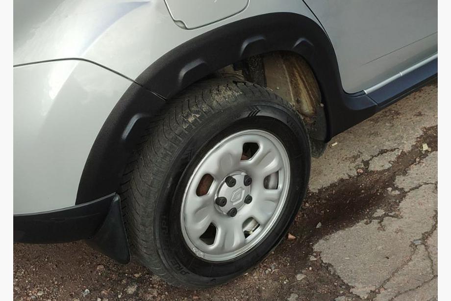 Dacia Duster 2008-2018 гг. Расширители арок с выступами (8 шт, пластиковые) Фото 10