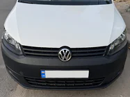 Volkswagen Caddy 2010-2015 гг. Передний значок 1T0 853 601E фото 2