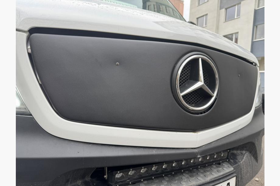 Mercedes Sprinter W906 2006–2018 гг. Зимняя накладка на решетку радиатора V1 (2013↗) Матовый Фото 2