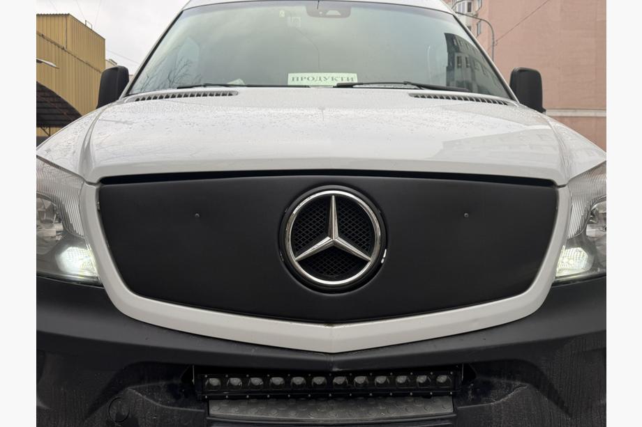Mercedes Sprinter W906 2006–2018 гг. Зимняя накладка на решетку радиатора V1 (2013↗) Матовый Фото 4