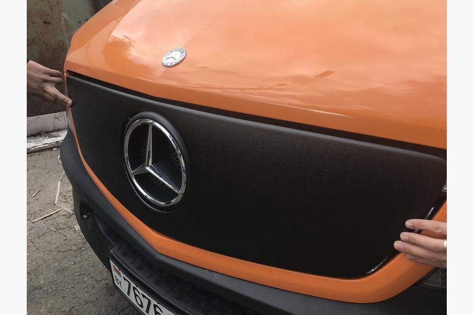 Mercedes Sprinter W906 2006–2018 гг. Зимняя накладка на решетку радиатора V1 (2013↗) Матовый Фото 7