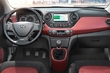 Обзор компактного хэтчбека Hyundai i10 фото 1