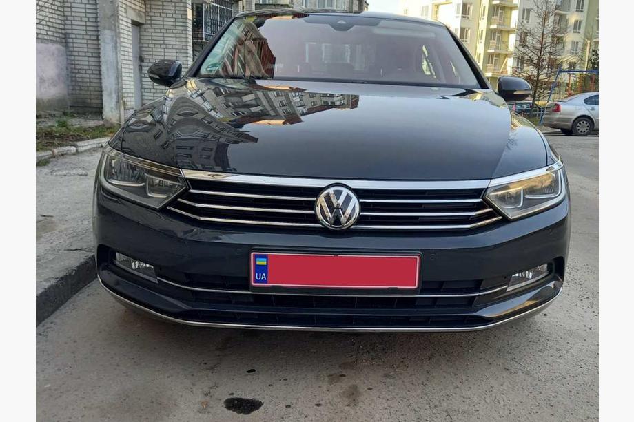 Volkswagen Passat B8 2015-2023 гг. Накладка на фары и декоративная планка (3 шт, нержавейка) Carmos - Турецкая Нержавеющая Сталь Image