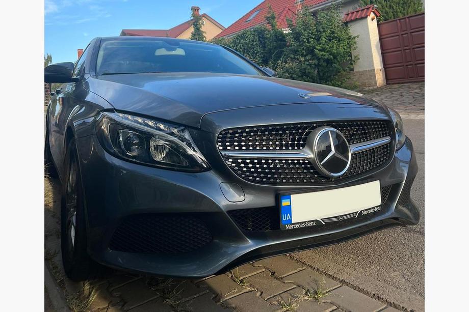 Mercedes C-class W205 2014-2021 гг. Передняя решетка Diamond Silver (для Avantgarde/AMG-Line/C43 AMG) Фото 4