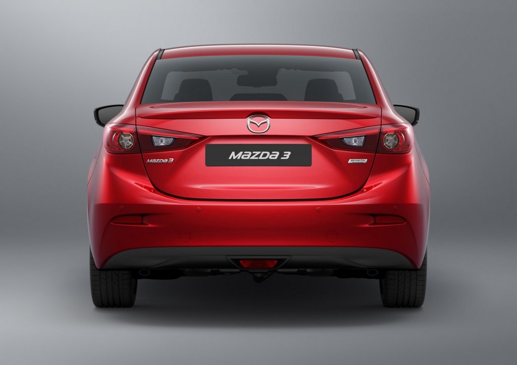 Обзор обновленной Mazda 3