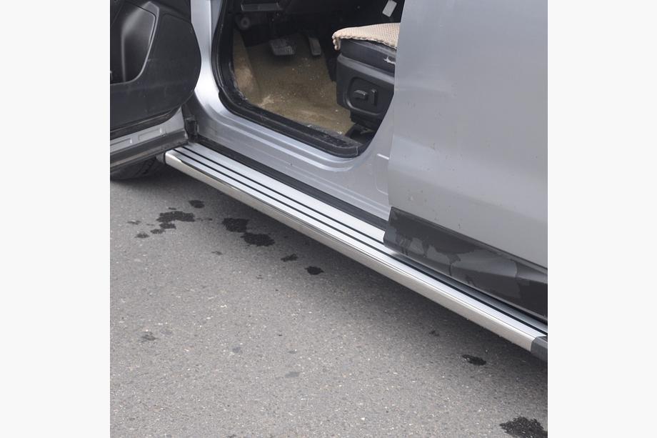 Subaru Forester 2013-2018 гг. Боковые Подножки Оригинал (2 шт, Алюминий) Image
