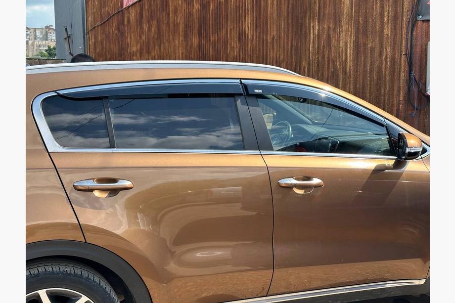Kia Sportage 2015-2021 гг. Ветровики с хромированным молдингом (4 шт, Niken) Фото 11