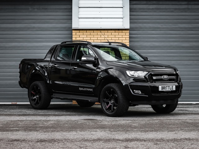 Во Франкфурте представят лимитированную версию пикапа Ford Ranger Black Edition