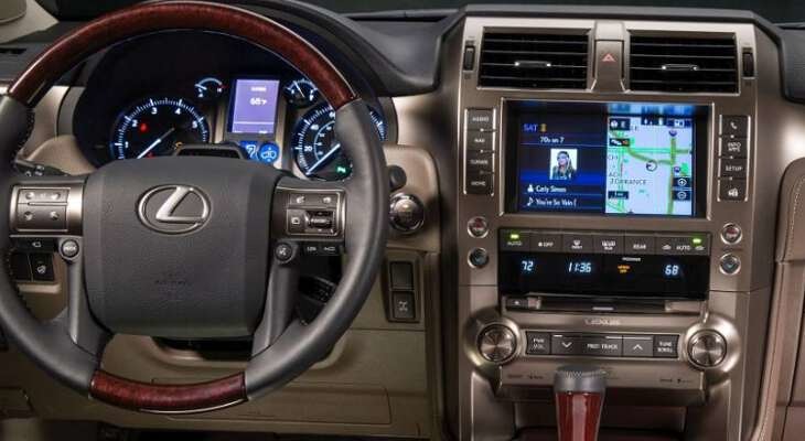 Брутальность и изысканность в обновленном внедорожнике Lexus GX 460
