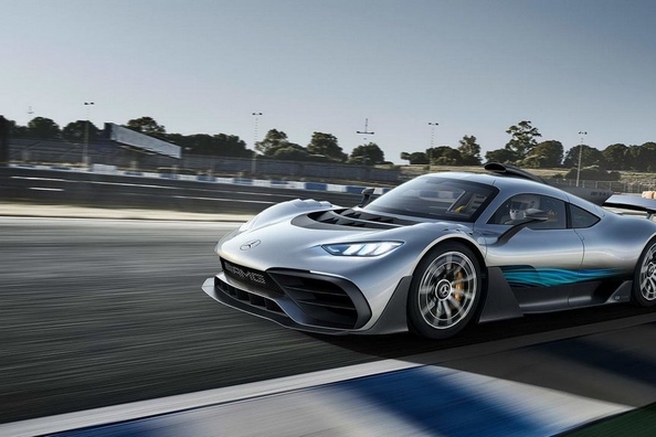 Электрический гиперкар Project One от Mercedes-AMG мощностью 1000 «лошадей» фото 1