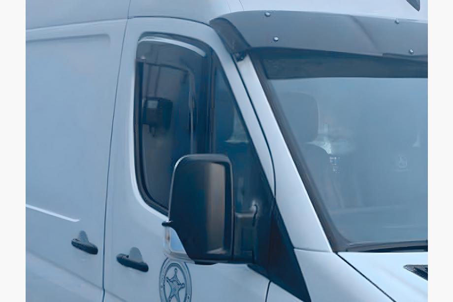 Mercedes Sprinter W906 2006–2018 гг. Клеевые ветровики (2 шт, HIC) Фото 8